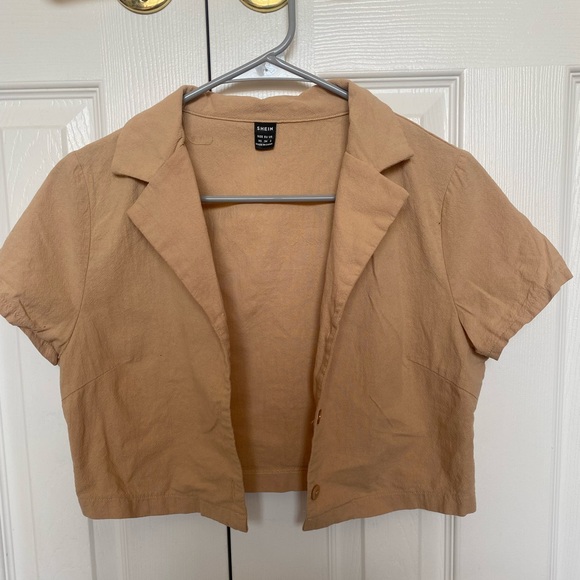 Notched collar buttoned - Picture 3 of 3